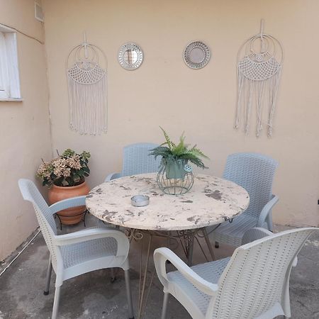 The Garden Apartments Nea Kallikrateia Bilik gambar