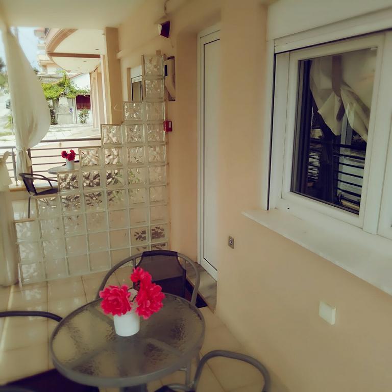 The Garden Apartments Nea Kallikrateia Luaran gambar