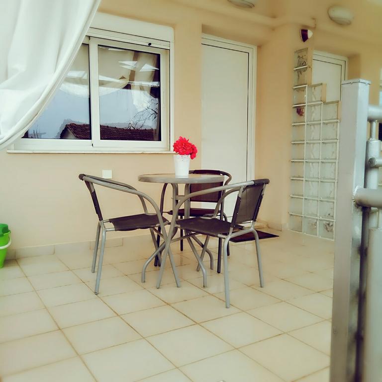 The Garden Apartments Nea Kallikrateia Luaran gambar