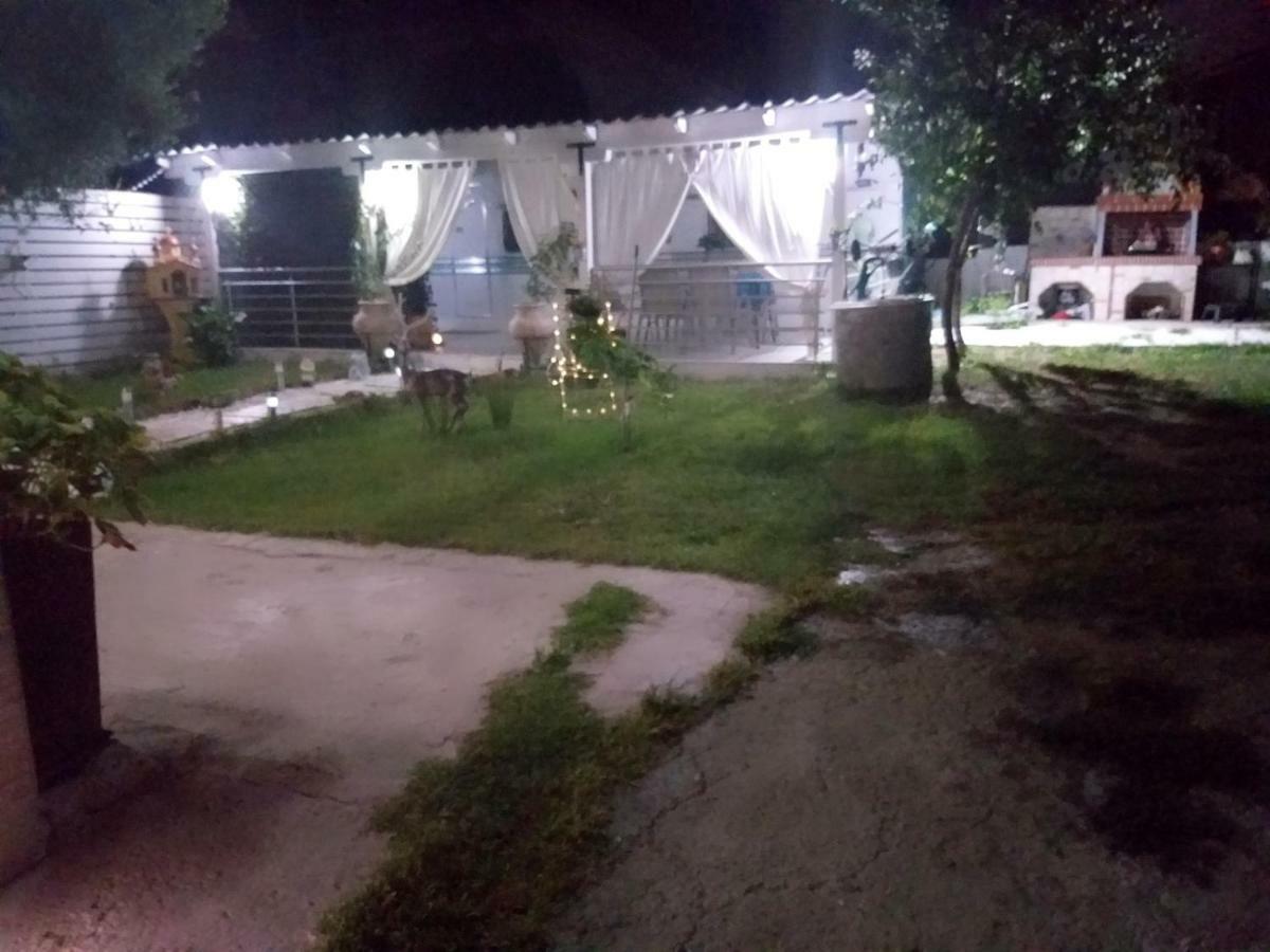 The Garden Apartments Nea Kallikrateia Luaran gambar